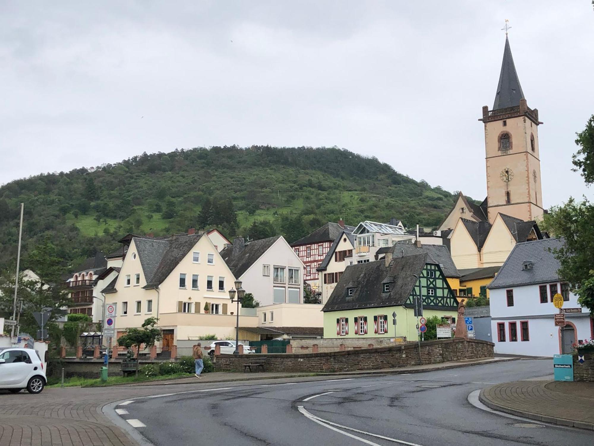 Rheinliebe Bistro Und Pension Лорх Экстерьер фото